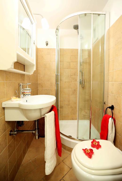 Riari Trastevere Apartment Rome Exterior photo