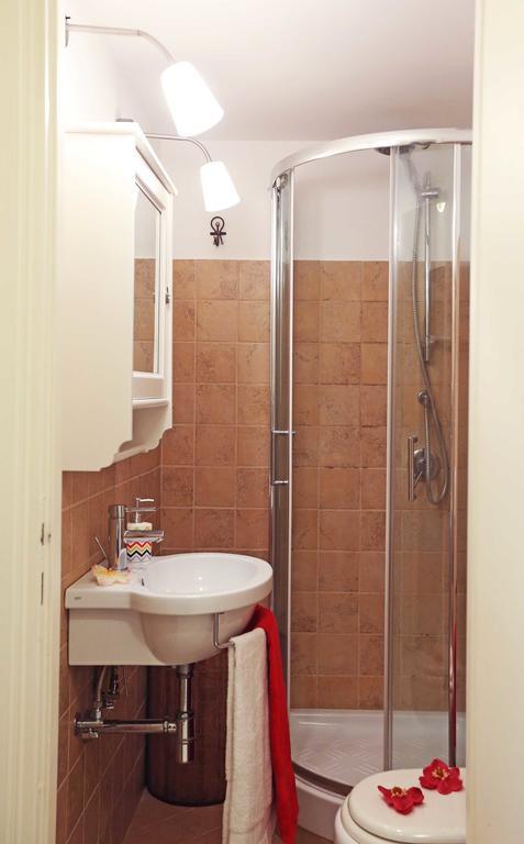 Riari Trastevere Apartment Rome Exterior photo